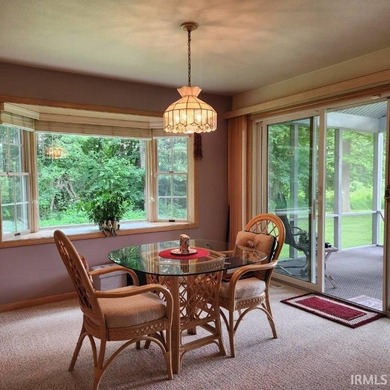 Well maintained home, located in South Shore Green at the end of - photo 11