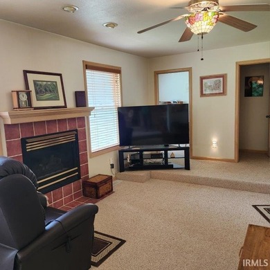 Well maintained home, located in South Shore Green at the end of - photo 13