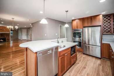 Nestled in a peaceful cove with stunning main lake views and - photo 16
