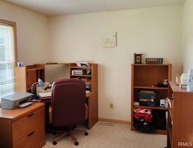 Well maintained home, located in South Shore Green at the end of - photo 19