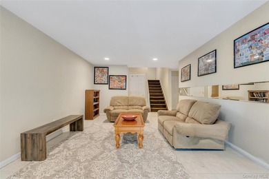 Welcome to this beautifully updated, move-in-ready townhouse - photo 31