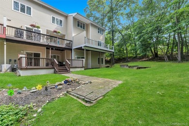 Welcome to this beautifully updated, move-in-ready townhouse - photo 37