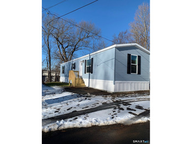 Silver Lake Home For Sale in Meriden Connecticut