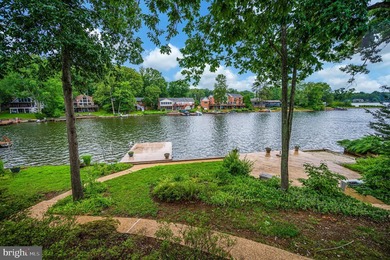 Nestled in a peaceful cove with stunning main lake views and - photo 41