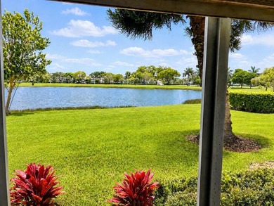 Welcome to Boca Raton. Easy living in this 1st floor lakeview - photo 1