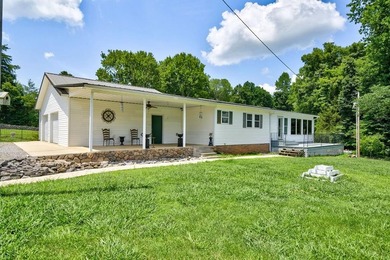 Country living meets classy elegance, the essence of the iconic - photo 7