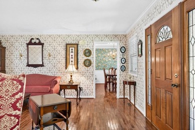Country living meets classy elegance, the essence of the iconic - photo 9