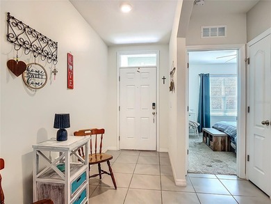 Welcome home! This cheerful 3-bedroom, 2-bath beauty is just - photo 4