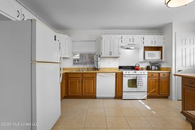 Great home with all new roof, water heater, and a/c. Well - photo 10