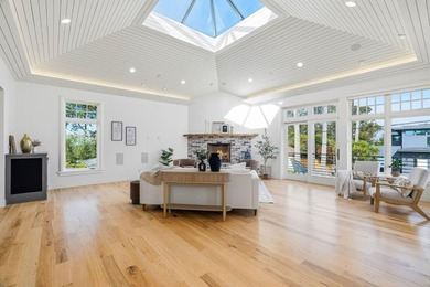 Welcome to 185 14th Avenue in Santa Cruz, an extraordinary - photo 11
