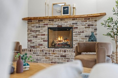Welcome to 185 14th Avenue in Santa Cruz, an extraordinary - photo 12
