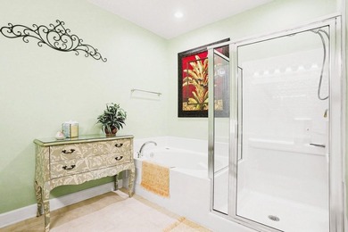Experience the perfect blend of low-maintenance living and - photo 15