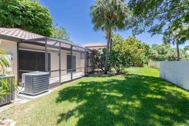 Make this beautifully remodeled 2-bedroom, 2-bath villa in - photo 22