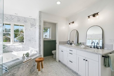 Welcome to 185 14th Avenue in Santa Cruz, an extraordinary - photo 29