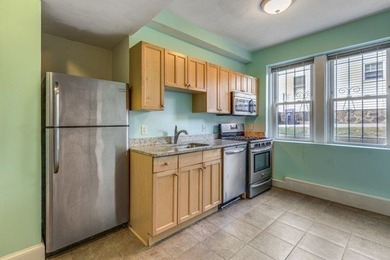 Fantastic opportunity to own a bright and well-maintained - photo 10