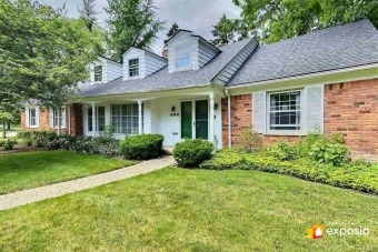 Lake Home Off Market in Grosse Pointe Woods, Michigan