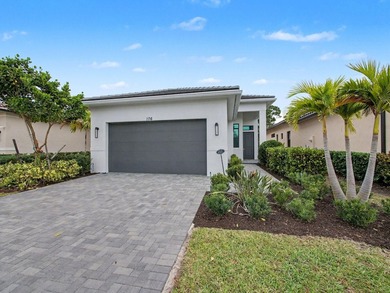 Nearly new and lightly lived in, this 3-bedroom + flex room - photo 6