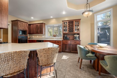 Golf course living awaits in the gated Widgi Creek community! - photo 14