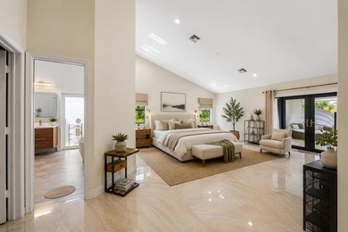 Gorgeous move-in ready 4 Bed/4 Bath home on an extra large - photo 20