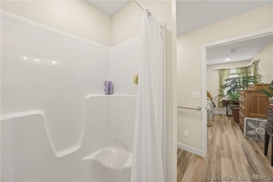Move-in ready home in Autumn Estates, right off Highway UU near - photo 31