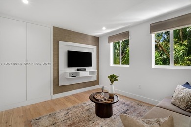 Discover this striking contemporary residence, perfectly - photo 36