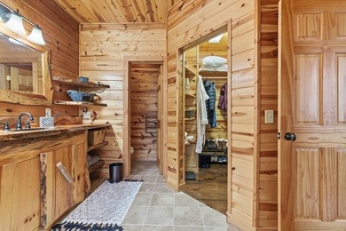 Nestled High in the scenic mountains of the Nantahala Gorge - photo 39