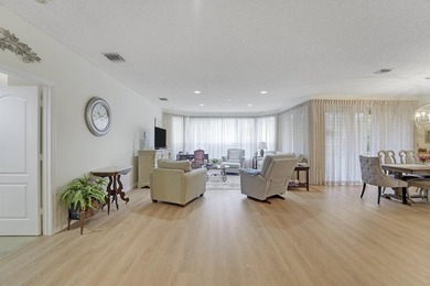 Live the Legends, first floor condo renovated with peaceful lake - photo 3
