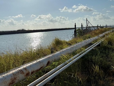 Approximate 47 acre site with canal and barge dock; direct - photo 7
