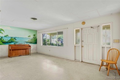 The sixties were an exciting time in Crystal River! A new - photo 10