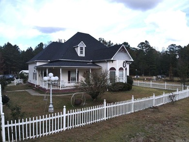 (private lake, pond, creek) Home For Sale in Malvern Arkansas