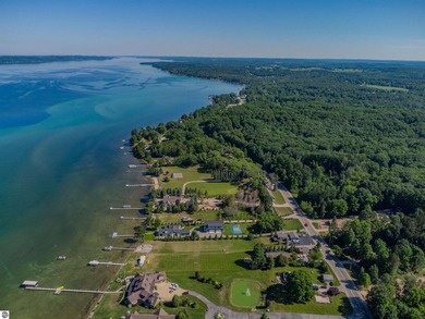 This combined 1.4-acre waterfront property offers the perfect - photo 3