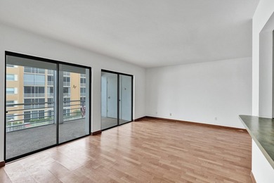 Ideally situated in the heart of North Palm Beach, this bright - photo 11