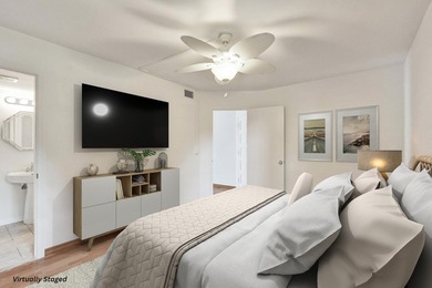 Ideally situated in the heart of North Palm Beach, this bright - photo 16