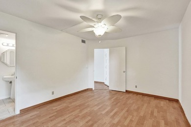 Ideally situated in the heart of North Palm Beach, this bright - photo 17