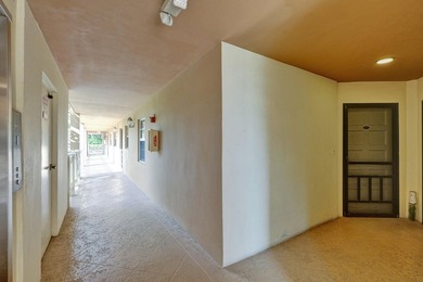 Ideally situated in the heart of North Palm Beach, this bright - photo 19