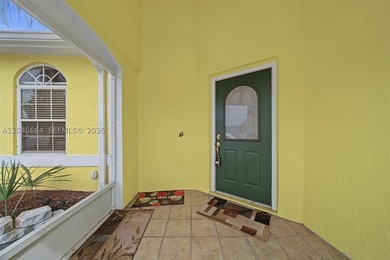Enjoy the perfect blend of space, comfort, and privacy in this - photo 3