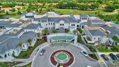 FABULOUS CUSTOM DESIGNED COURTYARD HOME. ONE STORY MAIN HOUSE - photo 49