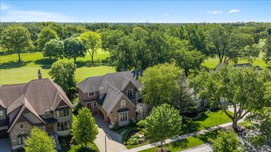 Comfortable luxury living in Cress Creek! Spectacular all-brick - photo 5