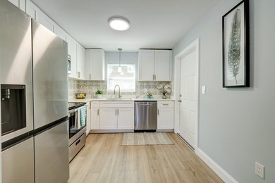 Check out this 3 BED 1 BATH home on a HUGE lot in Fort Pierce! - photo 6