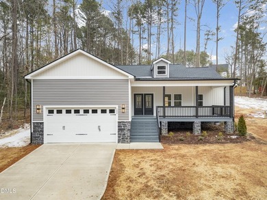 Beautifully crafted 3BR/2BA home set on a private lot in the - photo 2