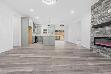 Beautifully crafted 3BR/2BA home set on a private lot in the - photo 8