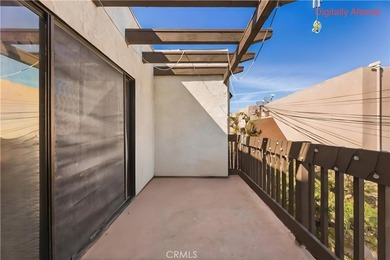 Just two short blocks from the sand, this inviting coastal condo - photo 21