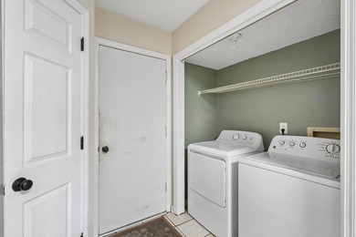 (Back on market due to buyer financing falling through. no fault - photo 24