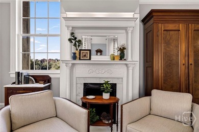 Perched on the coveted top floor of an 1852 landmark building - photo 7