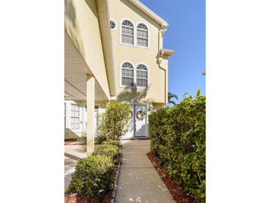 Pebble Lake Townhome/Townhouse Sale Pending in Clearwater Florida