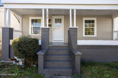 Charming and affordable downtown entry-level property featuring - photo 3