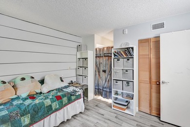 Come live in an All AGE Beautiful Community in East Boca Raton - photo 3
