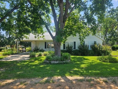 (private lake, pond, coastal) Home Sale Pending in Alapaha Georgia