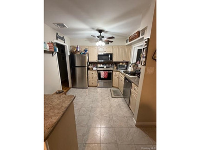Welcome to this inviting 3 Bedroom/2 Bath ranch home offering - photo 3
