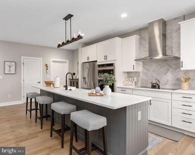 Welcome to 261 Washington St., where every detail has been - photo 15